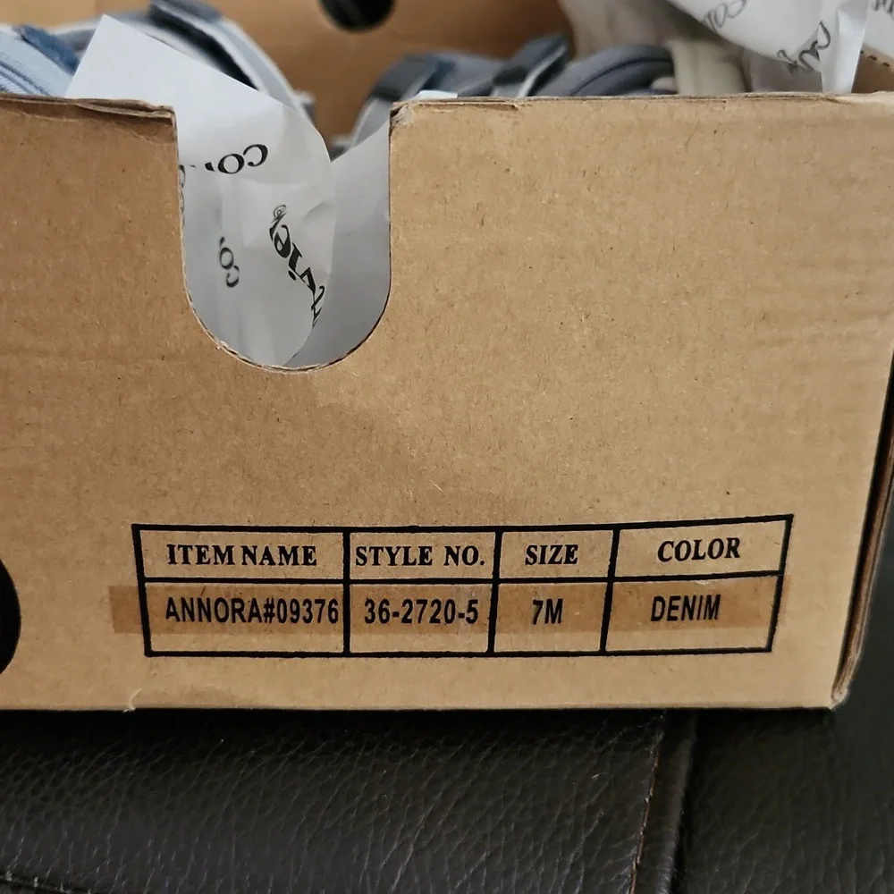 Scandals - Picture 5 of 8